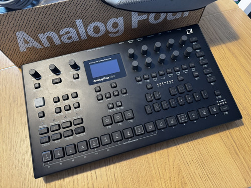 Elektron analog four mkii mk2 - elektron,
