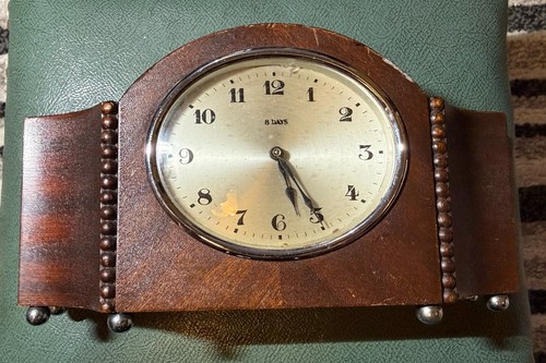 Vintage hac day - 8-day, clock