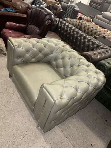 Chesterfield pale grey real - chesterfield,