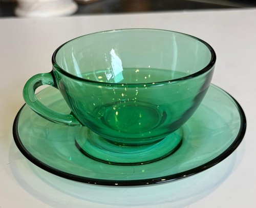 Vintage 1970s arcoroc - 1970s, emerald