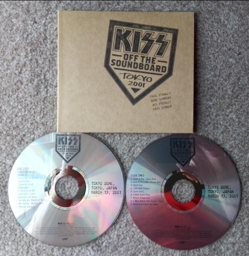 Kiss off the soundboard - kiss,