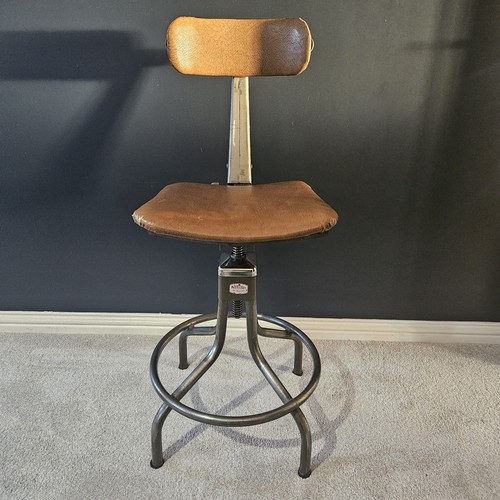 Vintage 1930s leabank - vintage,