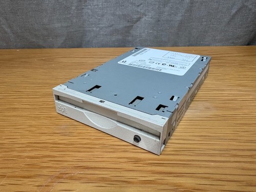 Iomega z250atapi 250mb beige - iomega,
