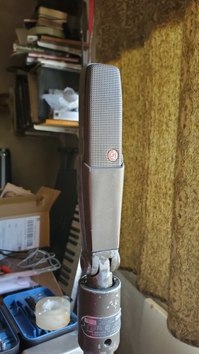 Shure 300 ribbon figure - , 8