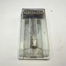 Gillette Safety Shaving Razor w. Plastic Case Vintage Retro