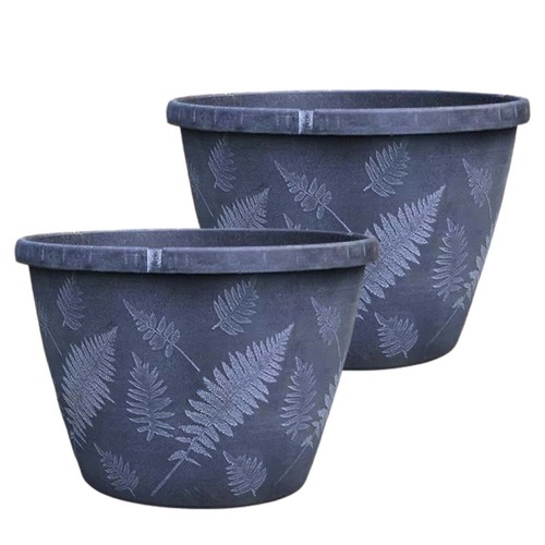 Large plant pots - x,