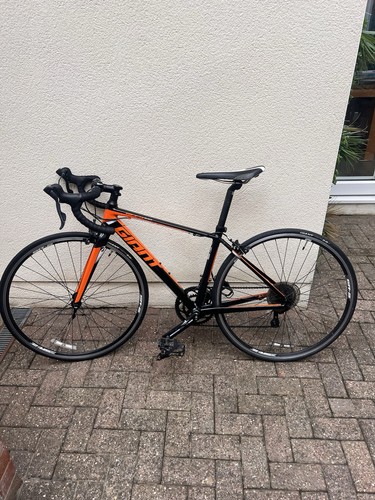Giant defy road bike - road,