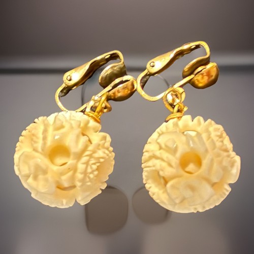 Antique rare carved ivory - carved,