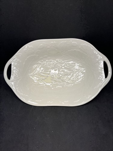 Wedgwood strawberry vine 9 - strawberry,