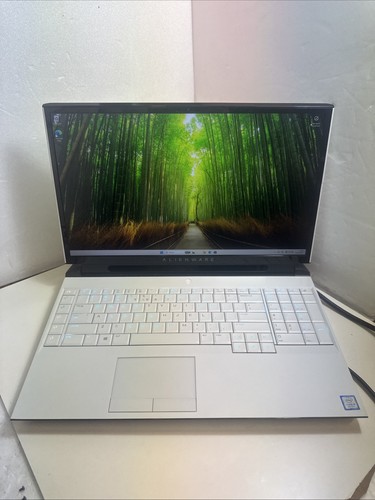 Alienware area 51m - area,