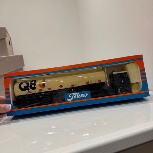 Tekno tanker daf 50 model - q8,