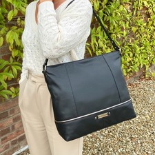 Rowallan Large Black Leather