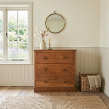 Antique Oak Chest of DRawers |