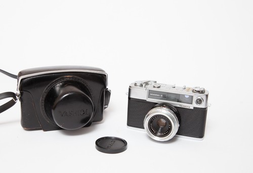Yashica minister 35mm camera - minister-d,