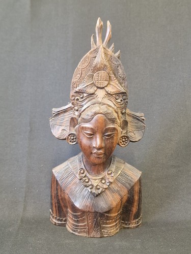 Vintage hand carved wooden - vintage,
