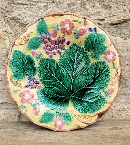 Rare vintage wedgwood majolica - rare,