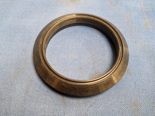 Jaguar daimler front hub - jaguar, oil