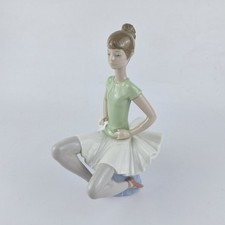 Lladro Laura Sitting Ballerina