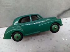 Dinky Toys No.40G/150 Morris Oxford Saloon (1954). Good above average original