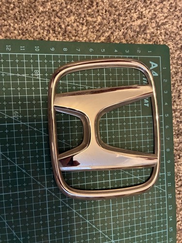 Honda front grille badge - honda,