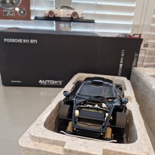 1/18 autoart signature porsche