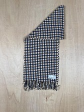 🧣 Aquascutum London