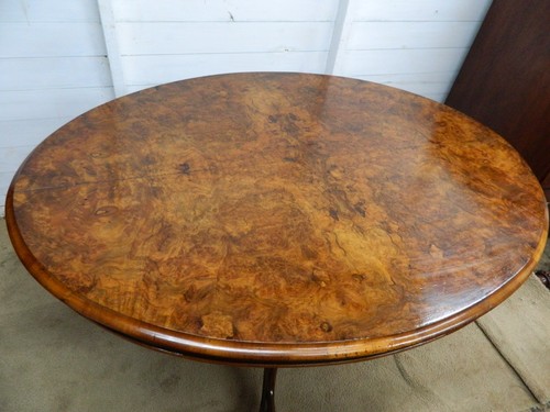 Victorian burr walnut tilt top - burr,
