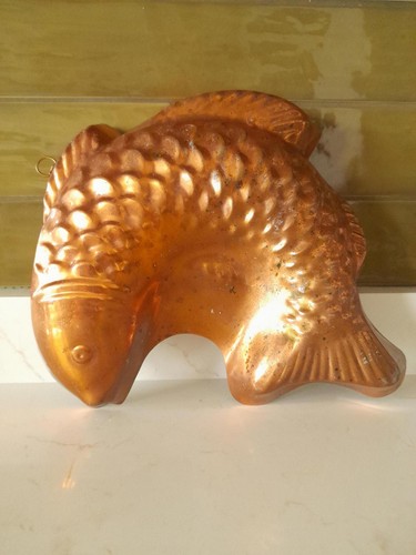 Vintage copper fish mould