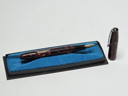 Conway stewart fountain pen - conway,