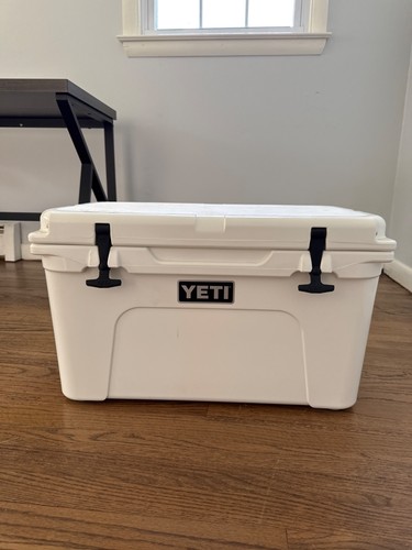 Yeti tundra cooler - yeti,
