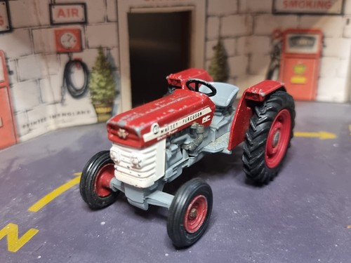 Corgi toys massey ferguson - corgi,