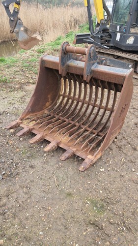 Excavator riddle bucket 65mm - excavator,