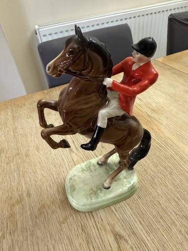 Beswick huntsman rearing - beswick,