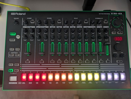 Roland aira rhythm - aira,