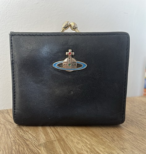 Authentic vivienne westwood - authentic,