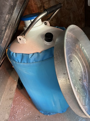 Liquid nitrogen frozen - nitrogen,