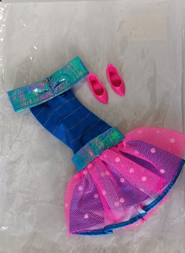 Sindy doll outfits 1980s - x,