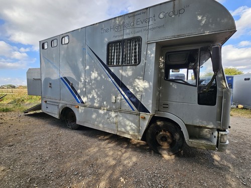Ton iveco horsebox - ton, with