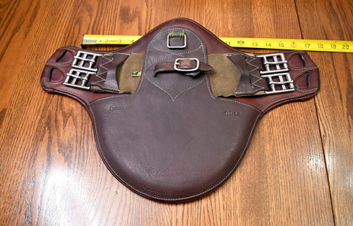 Devoucoux short stud belly
