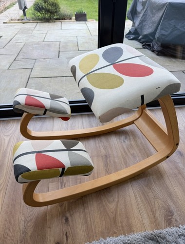 Ergonomic kneeling chair - ergonomic,