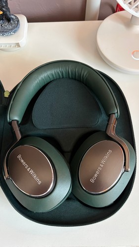 Bowers wilkins px8 - bowers, &