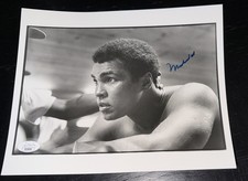 Muhammad Ali Signed 8x10