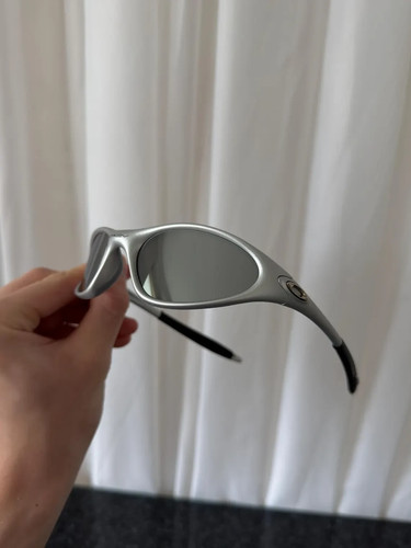 Oakley minute sunglasess - 1.0,