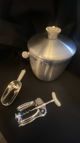 Champagne wine ice - wine, /