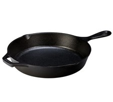 Lodge Cast Iron Skillet w/