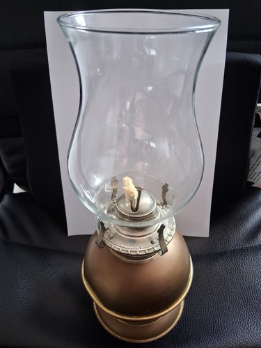 Unlit farms lamp chimney - unlit,