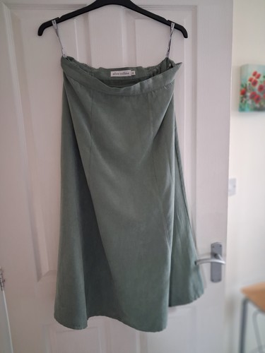 Green suede look skirt size - , 18
