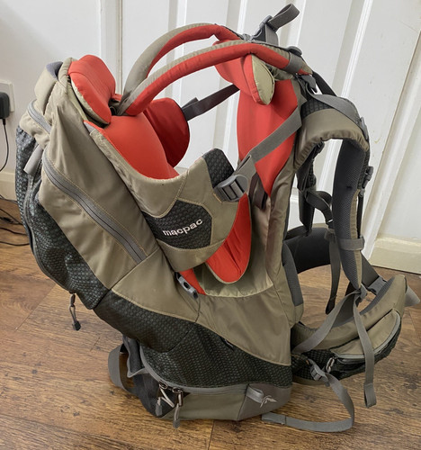 Macpac possum size child - 2,