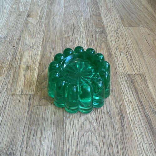 Vintage uranium glass piano - uranium,