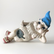 Garden gnome naughty laying - naughty,